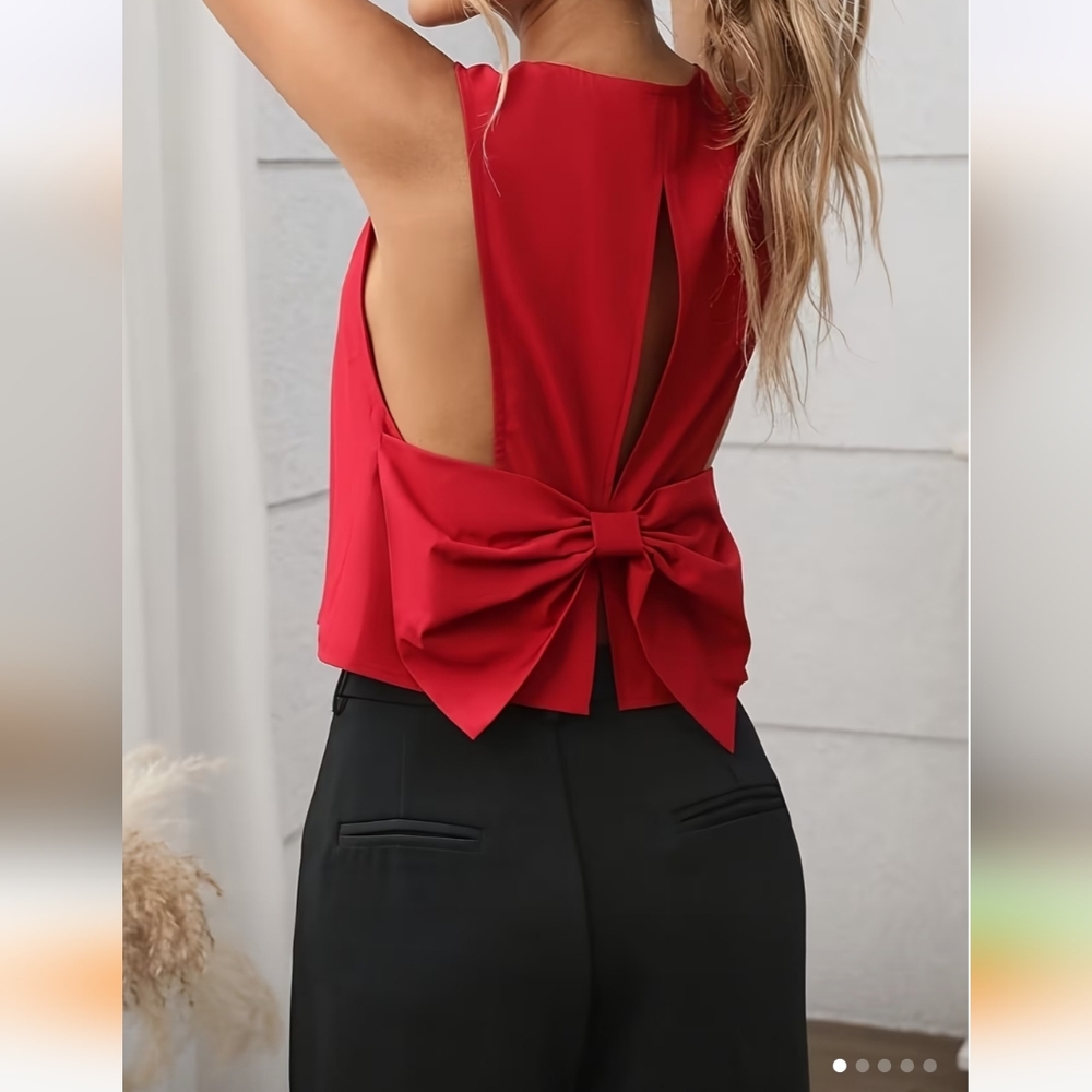 Red Sleeveless Top with Bow Detail (XL) NEW